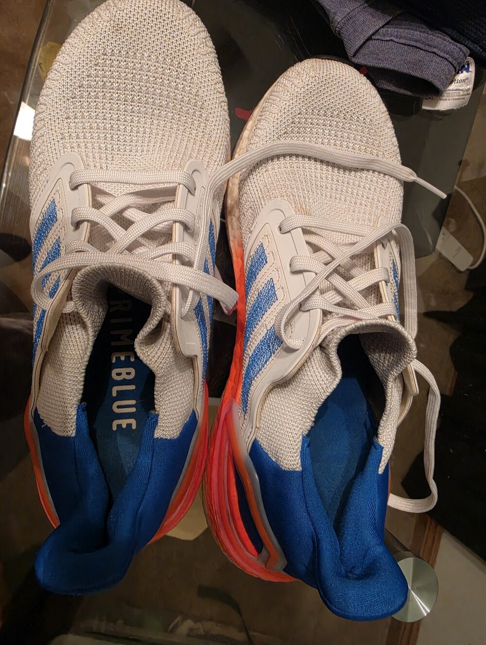 Mens Lightweight Knit Athletic Shoes in White & Blue